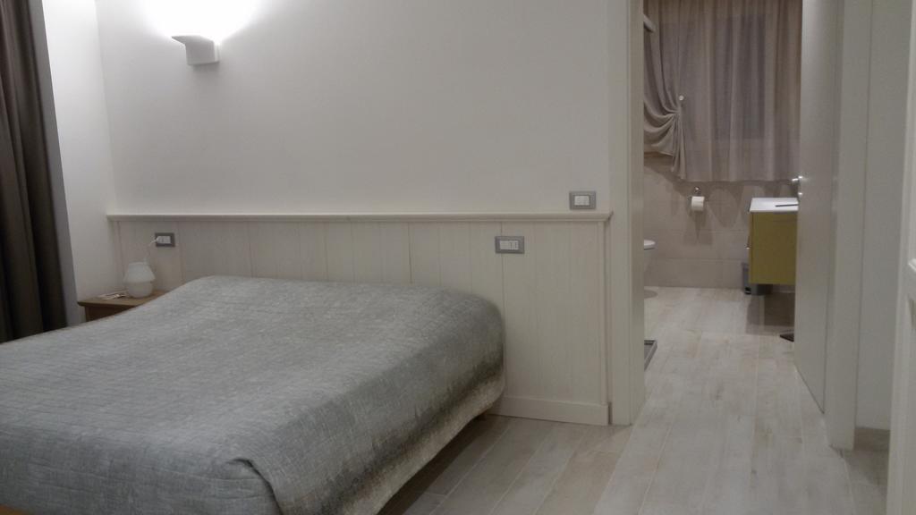 Affittacamere Rubino Guest House Ponte nellʼAlpi Buitenkant foto