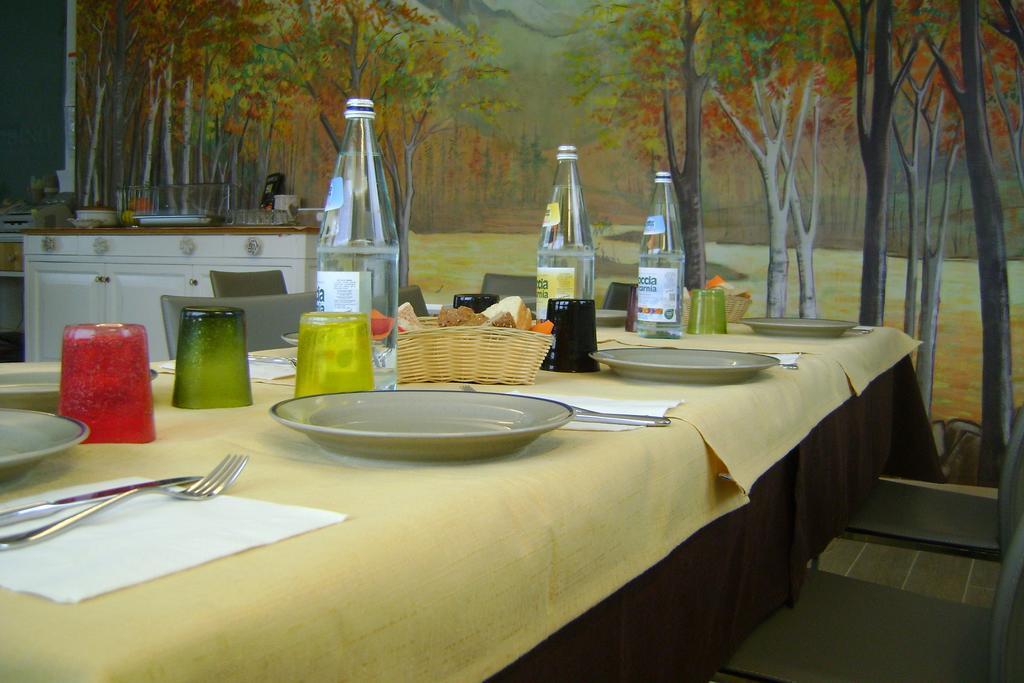 Affittacamere Rubino Guest House Ponte nellʼAlpi Buitenkant foto