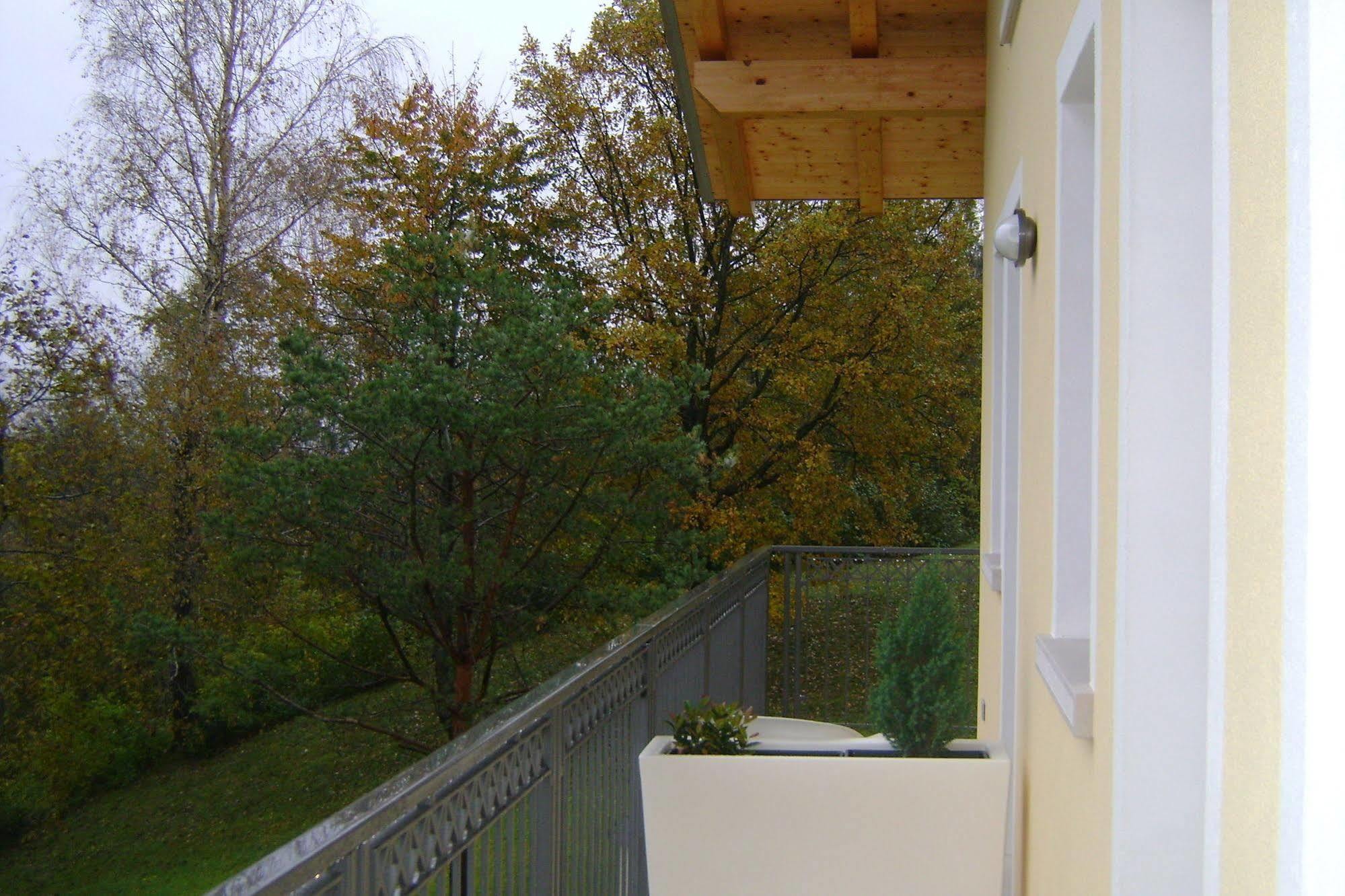 Affittacamere Rubino Guest House Ponte nellʼAlpi Buitenkant foto