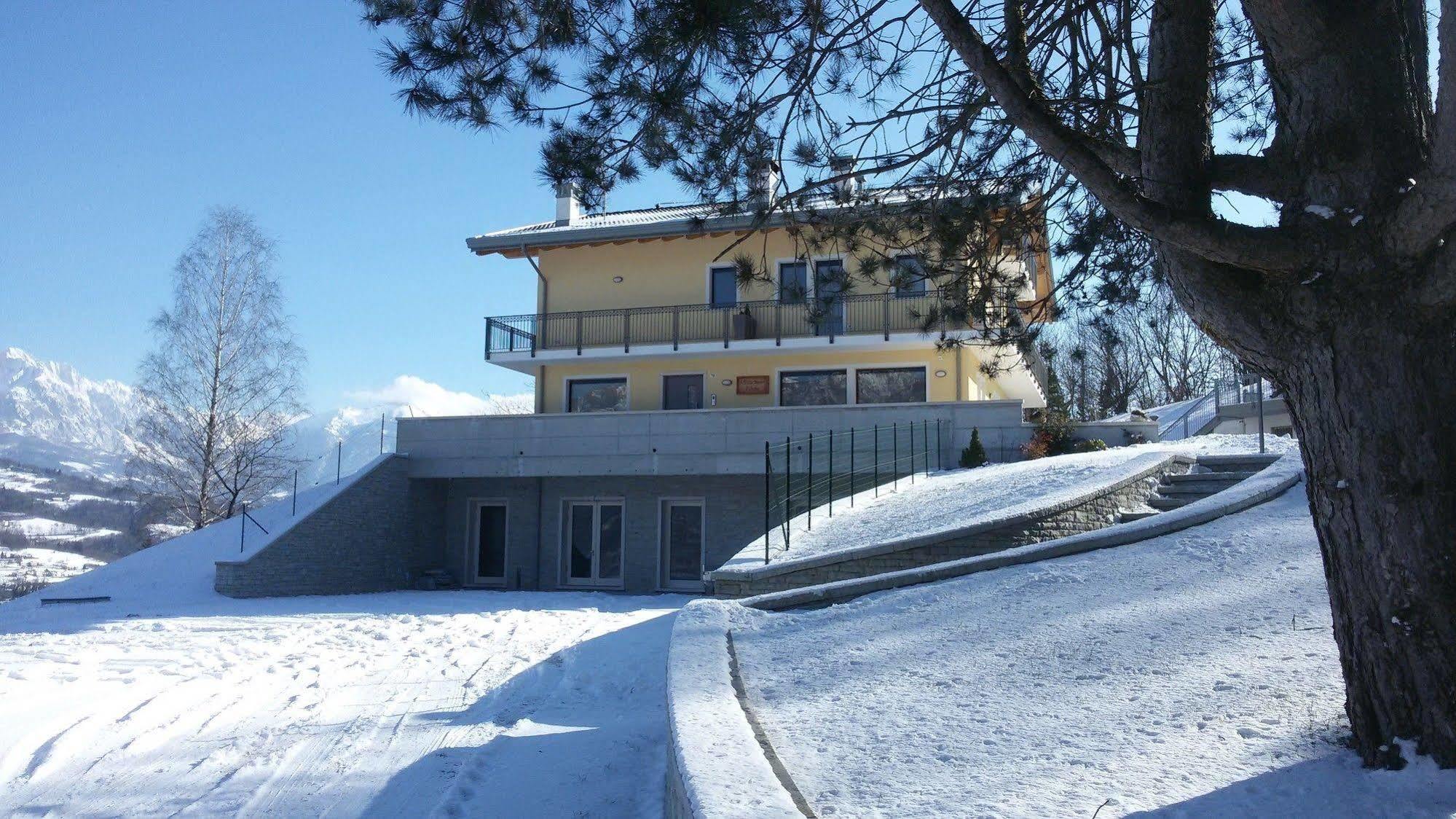 Affittacamere Rubino Guest House Ponte nellʼAlpi Buitenkant foto
