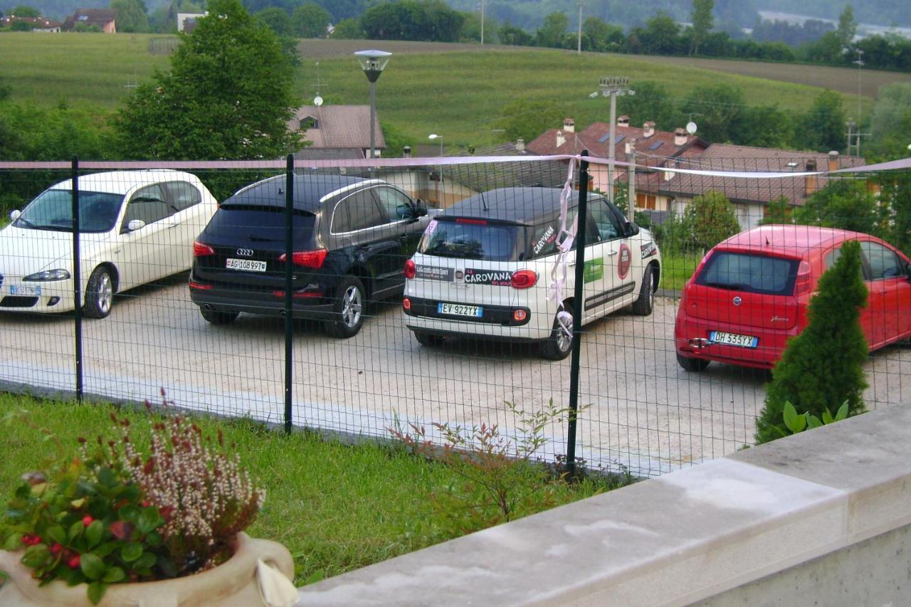 Affittacamere Rubino Guest House Ponte nellʼAlpi Buitenkant foto